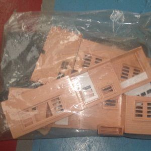 Plasticville Ranch House 1603 O and S scale railroad train setup